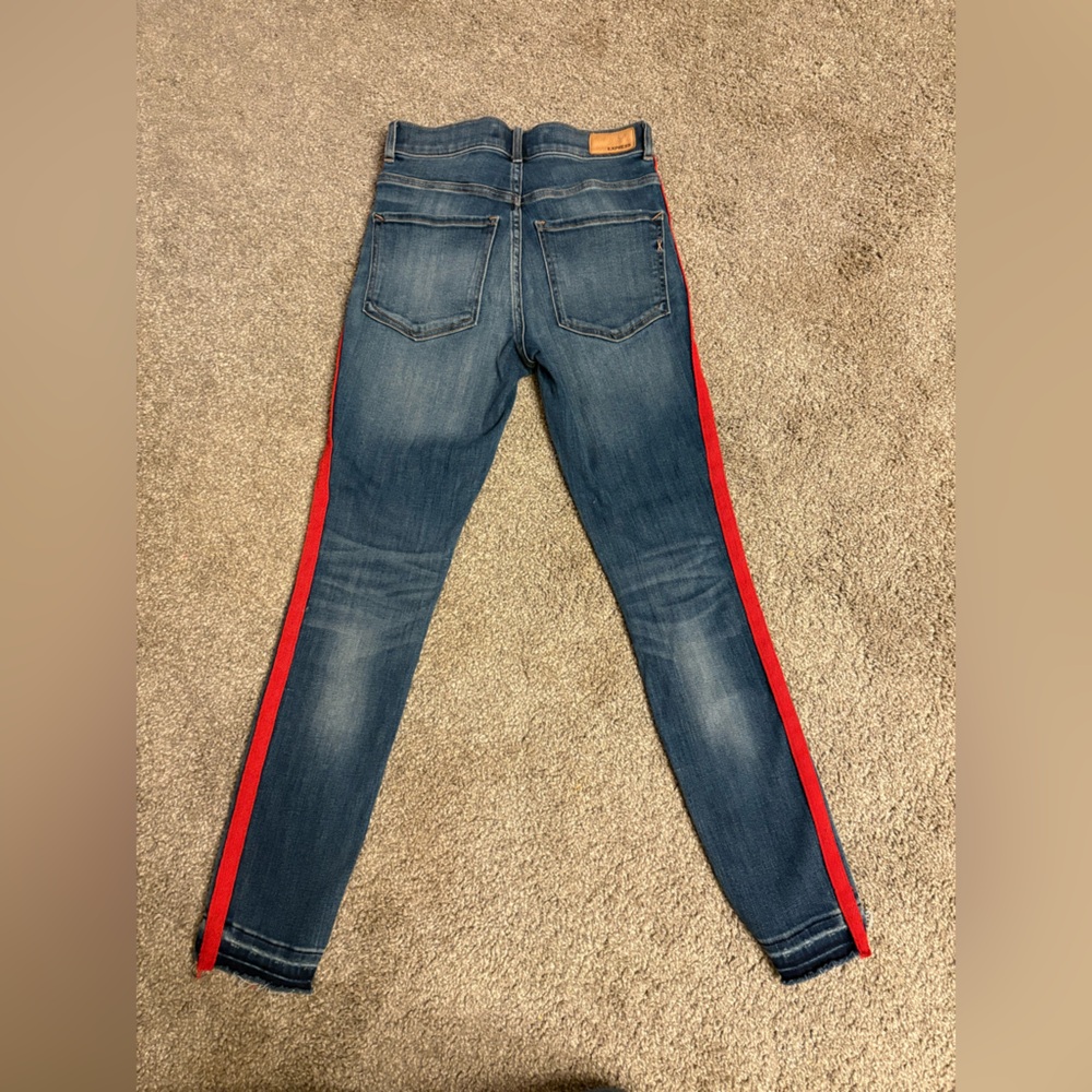 Express high rise ankle legging with red stripes down both sides - Picture 6 of 9